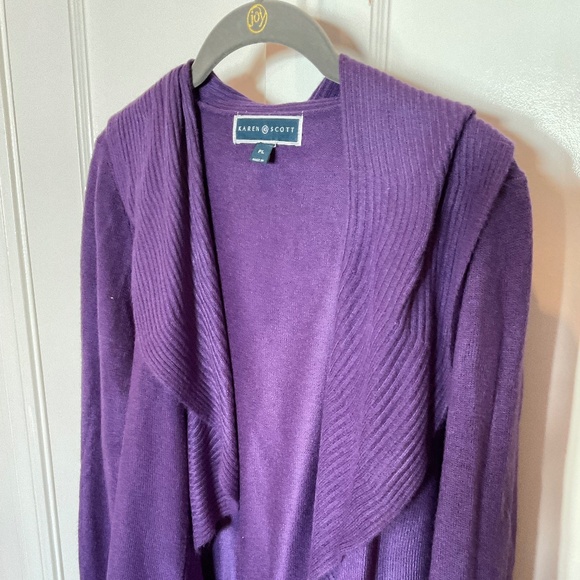 Karen Scott deep Purple  colored cardigan PL, ruffle detailing - Picture 2 of 4